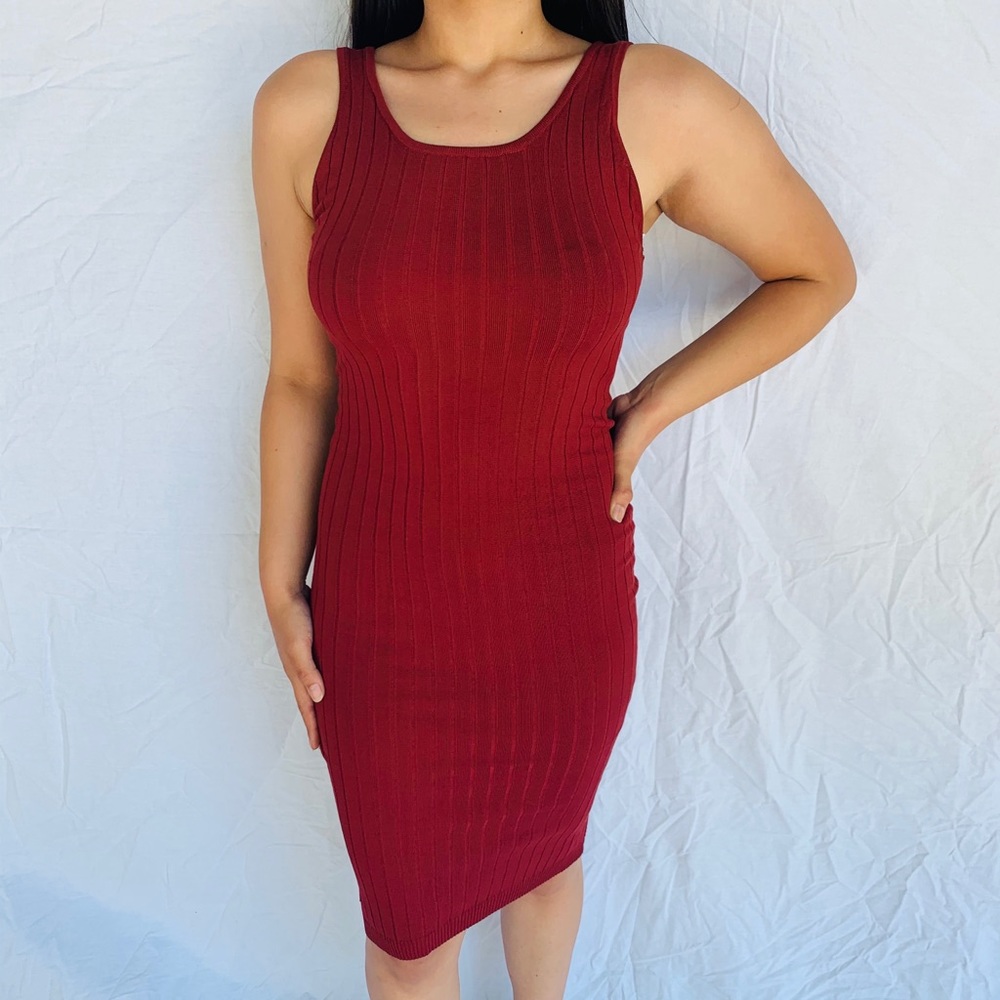 Red brick dress
